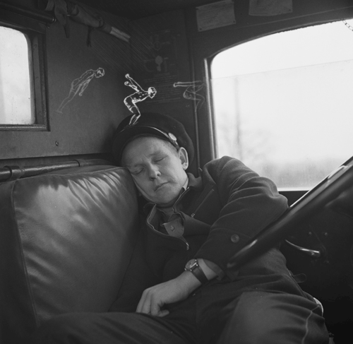 billdomonkos_sleep_entre_y_salga