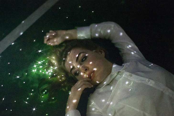 Star Dust - Entre y Salga - Molly Strohl